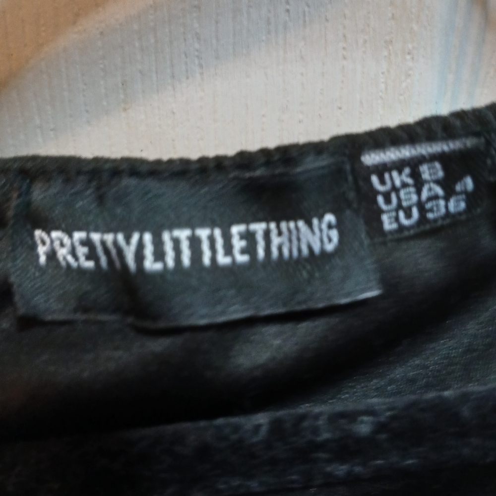 PrettyLittleThing Stylish Black Top